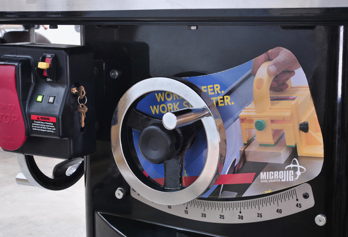 Magnetic Dust Cover for Cabinet Saws