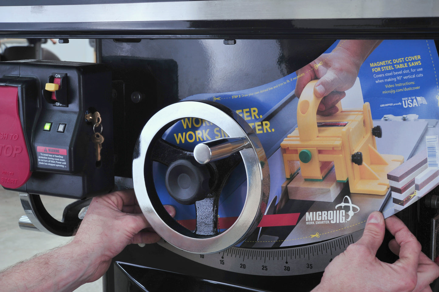 Magnetic Dust Cover for Cabinet Saws